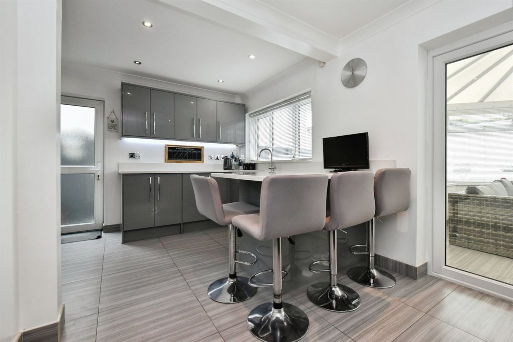 Additional image 9 of 4 bed detached house for saleCypress Court, Aberdare CF44