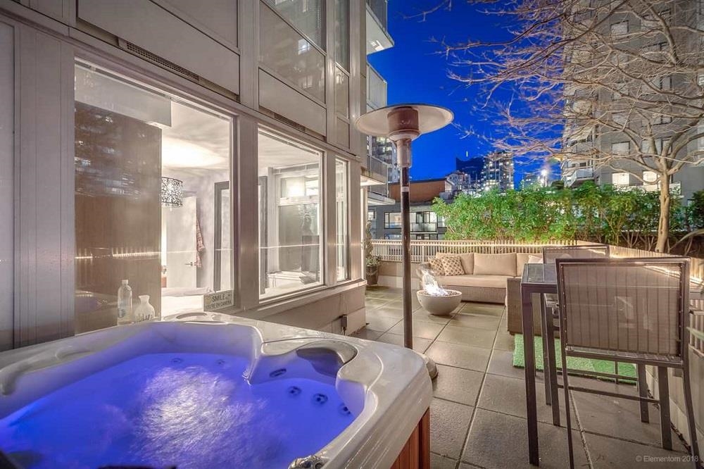 1055 Richards Street, Vancouver, BC, V6B 0C2