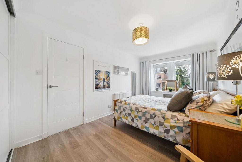 Additional image 10 of 2 bed semi-detached house for sale2 Millborne Mews, 91A Sinclair Street, Helensburgh G84