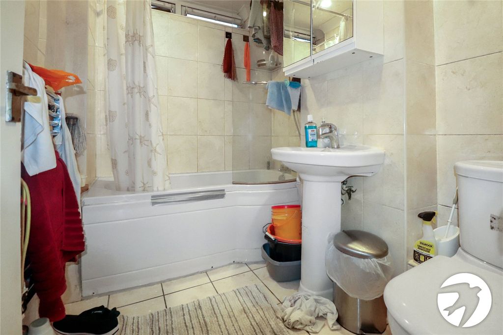 Additional image 8 of 3 bed maisonette for saleDraper Close, Belvedere DA17
