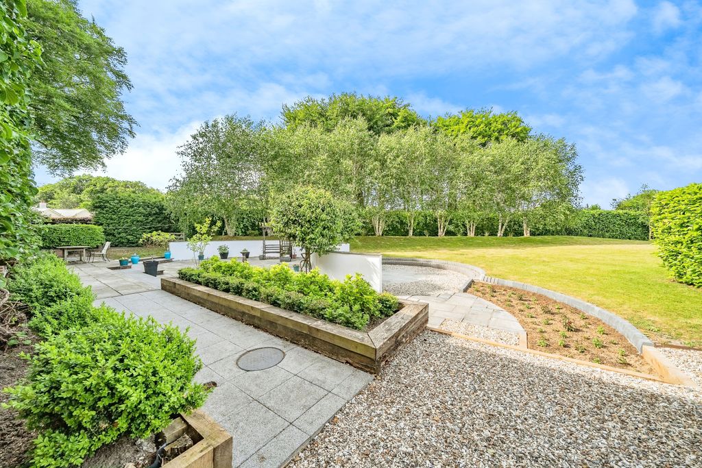 Additional image 36 of 6 bed barn conversion for saleFarleigh Lane, Dummer, Basingstoke RG25