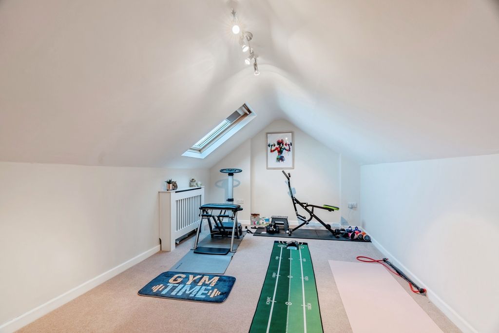 Additional image 22 of 5 bed bungalow for saleGlenborough Avenue, Bacup, Lancashire OL13