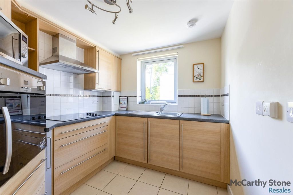 Additional image 8 of 1 bed flat for saleFlorence Court, 402 North Deeside Road, Aberdeen AB15