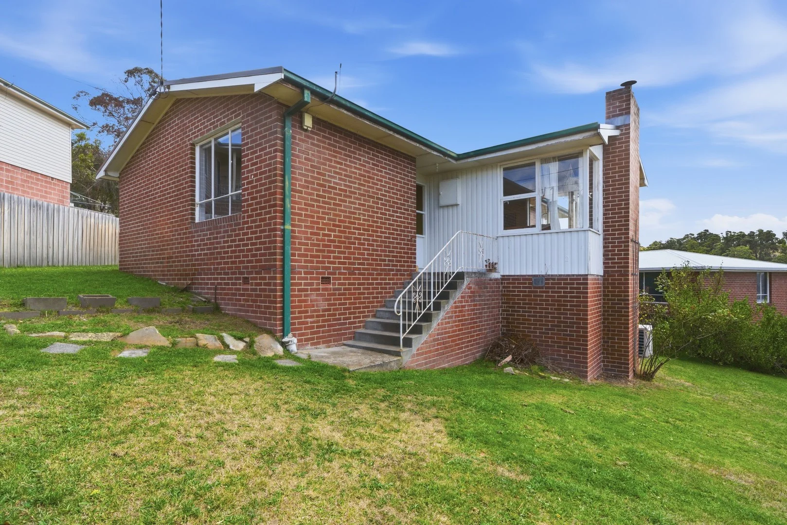 2 Spring St, Claremont TAS 7011