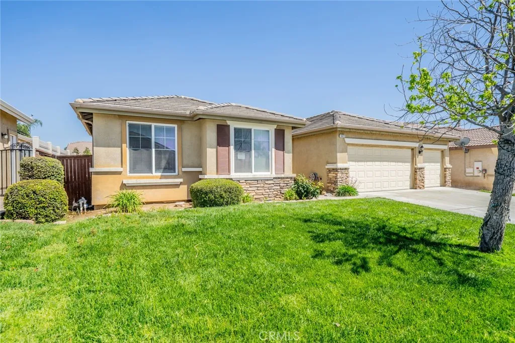 1072 Willow Moon Way, Beaumont, CA 92223 photo 3