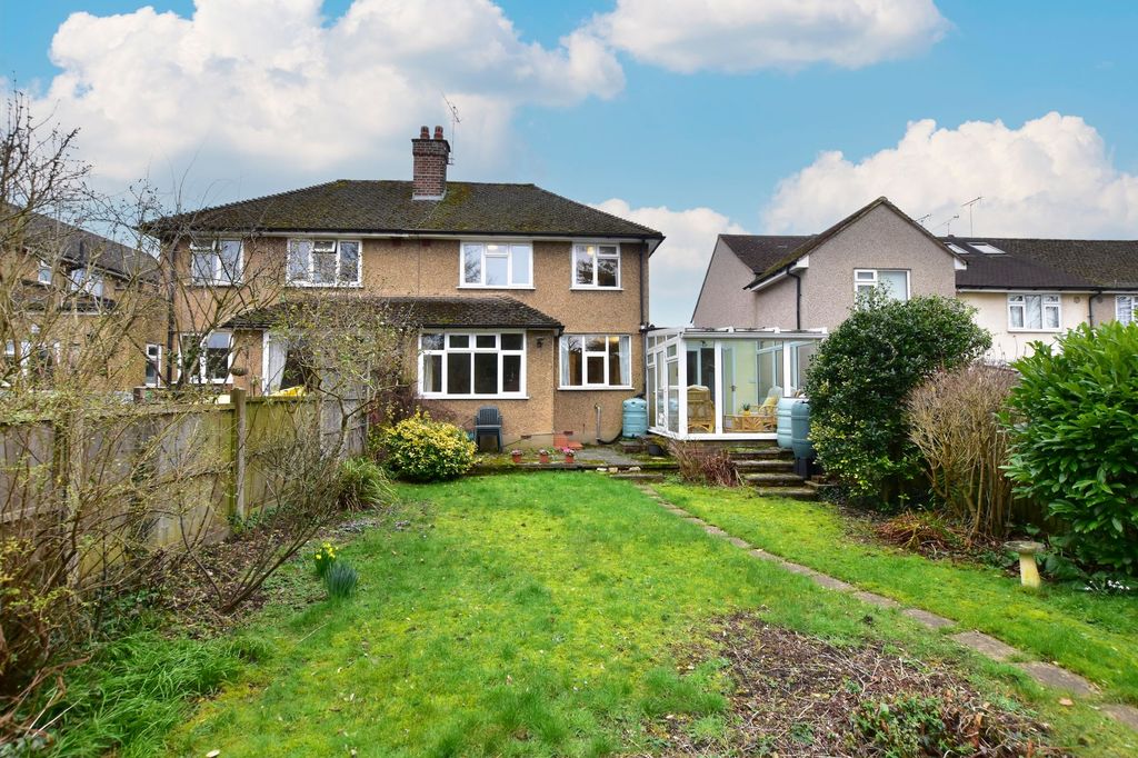 Additional image 17 of 3 bed semi-detached house for saleBroomfield Rise, Abbots Langley WD5