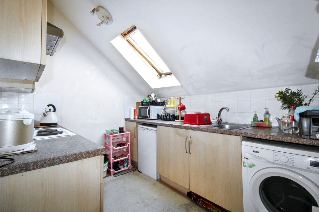 Additional image 21 of 6 bed property for saleUnion Street, Aldershot, Hampshire GU11