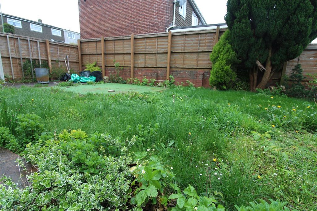 Additional image 18 of 4 bed end terrace house for saleElm Court, Newbridge, Newport NP11