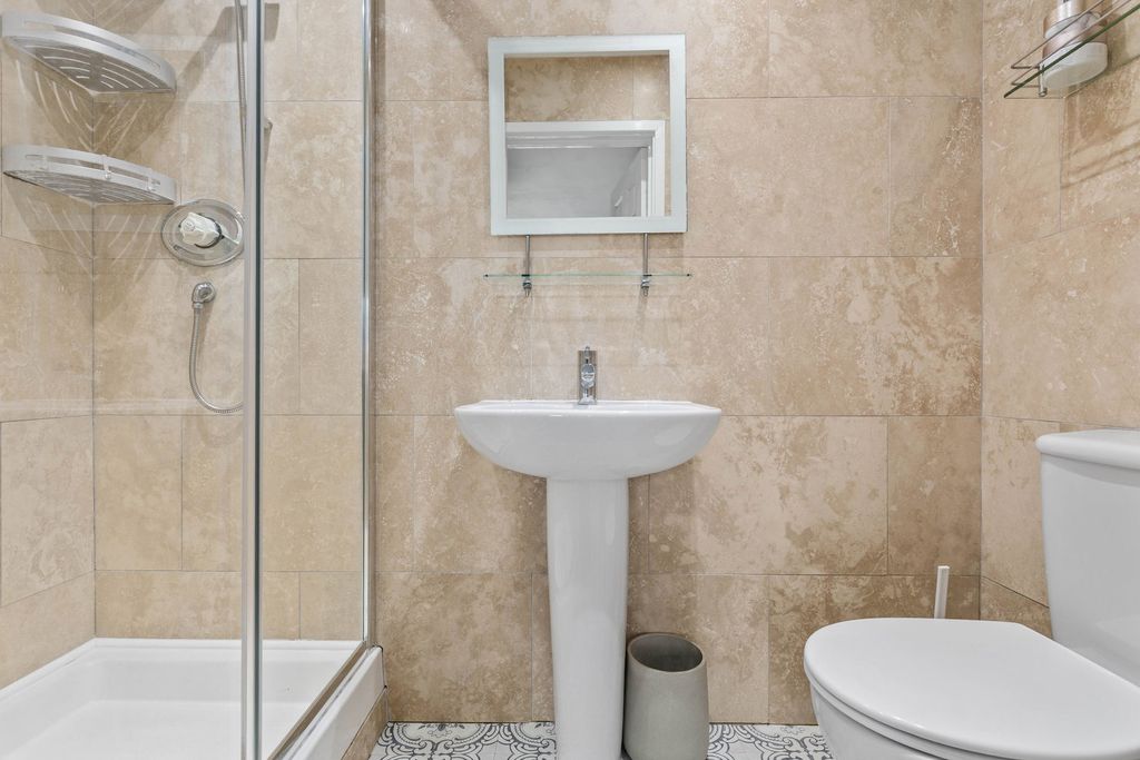 Additional image 15 of 4 bed detached house for saleSwanbourne Close, Biggleswade SG18