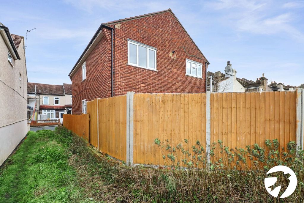 Additional image 13 of 2 bed maisonette for saleRipley Road, Belvedere DA17