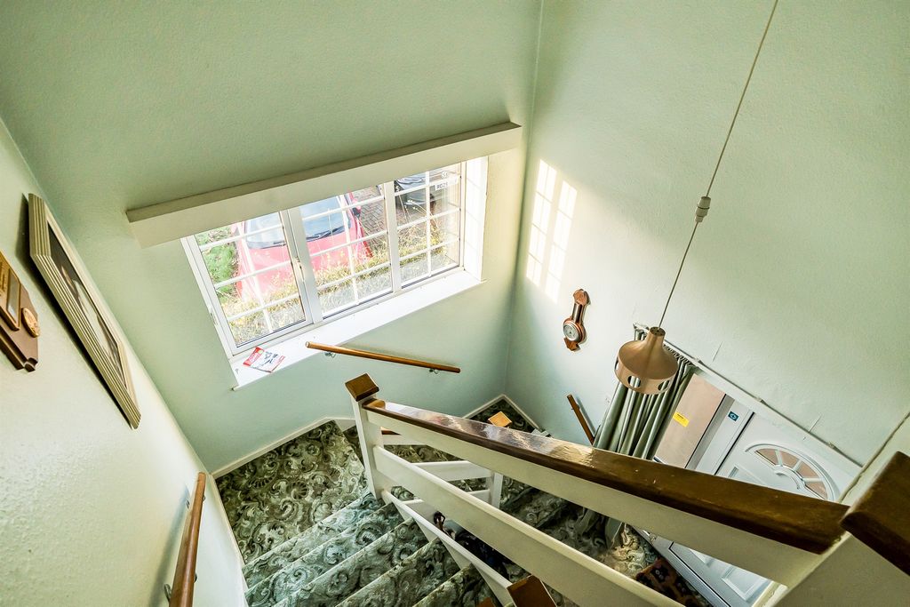 Additional image 10 of 3 bed detached house for saleSouth Park Gardens, Berkhamsted HP4