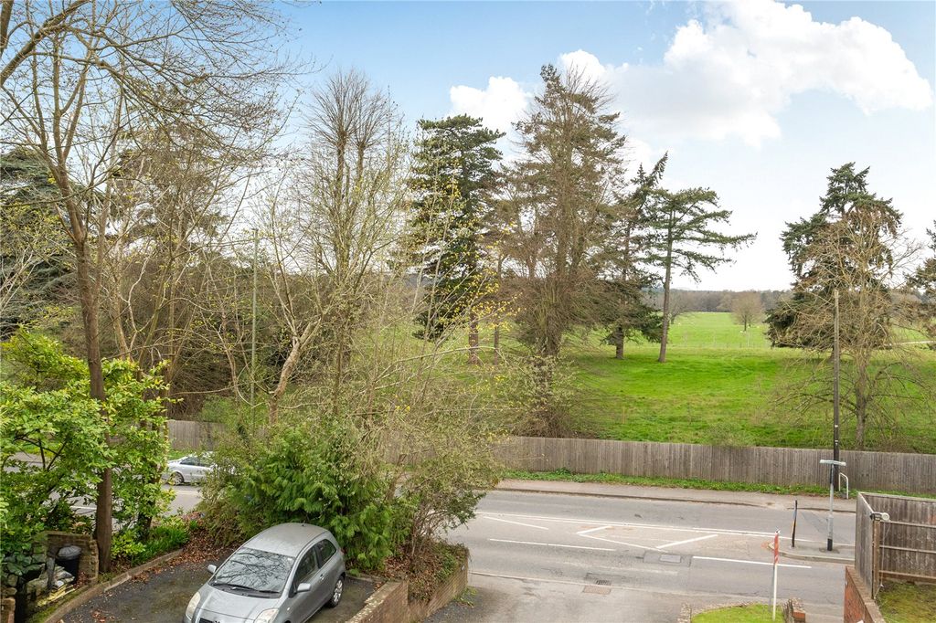 Additional image 2 of 3 bed detached house for saleLondon Road, Camberley, Surrey GU19