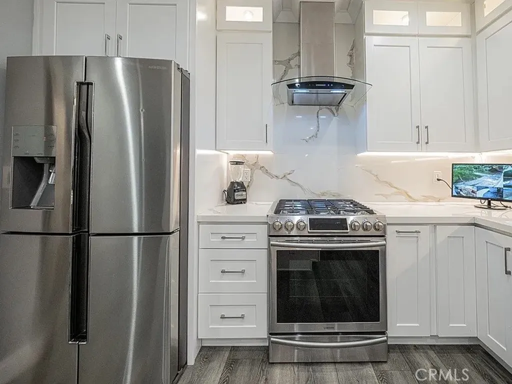 Additional image 4 of 430 N Parish Pl, Burbank, CA 91506