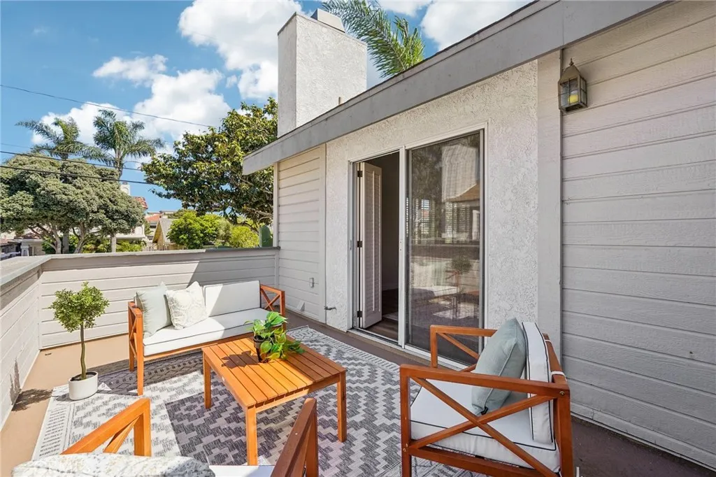 Additional image 32 of 211 S Helberta Avenue Unit 1, Redondo Beach, CA 90277