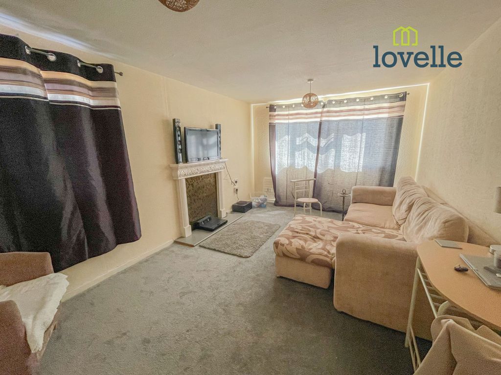 Additional image 4 of 2 bed flat for salePinewood Crescent, Grimsby DN33