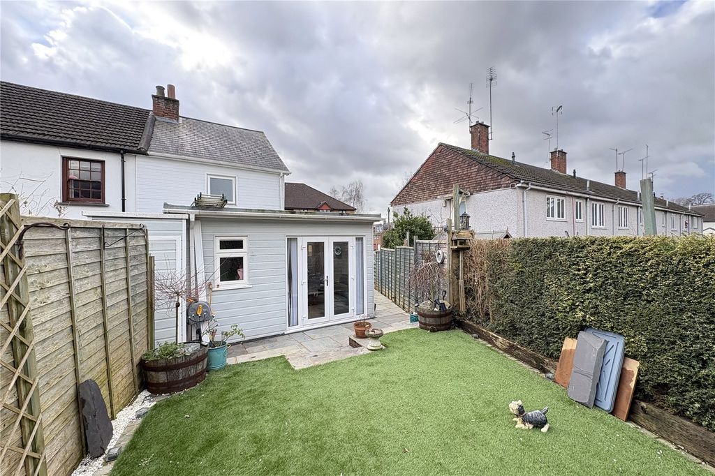 Additional image 17 of 2 bed end terrace house for saleNewport Road, Aldershot, Hampshire GU12