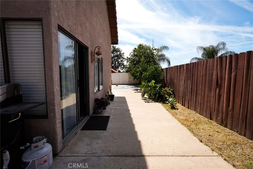 12233 Wind River Cir, Moreno Valley, CA 92557