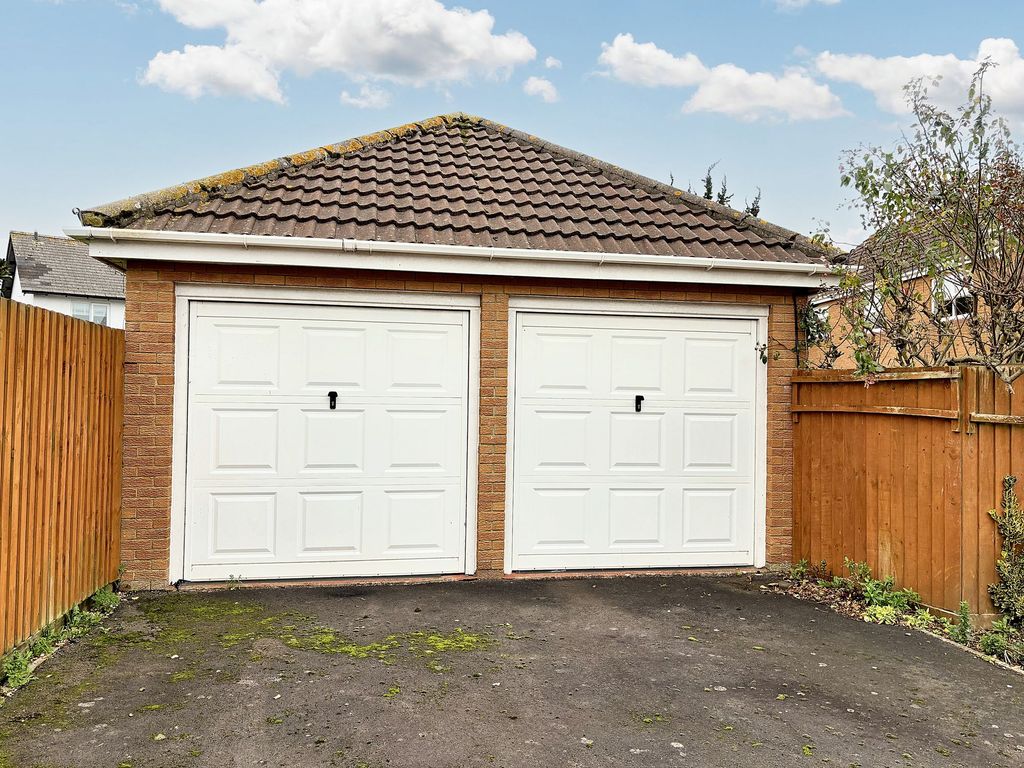 Additional image 38 of 4 bed property for saleMarine Drive, Barry CF62