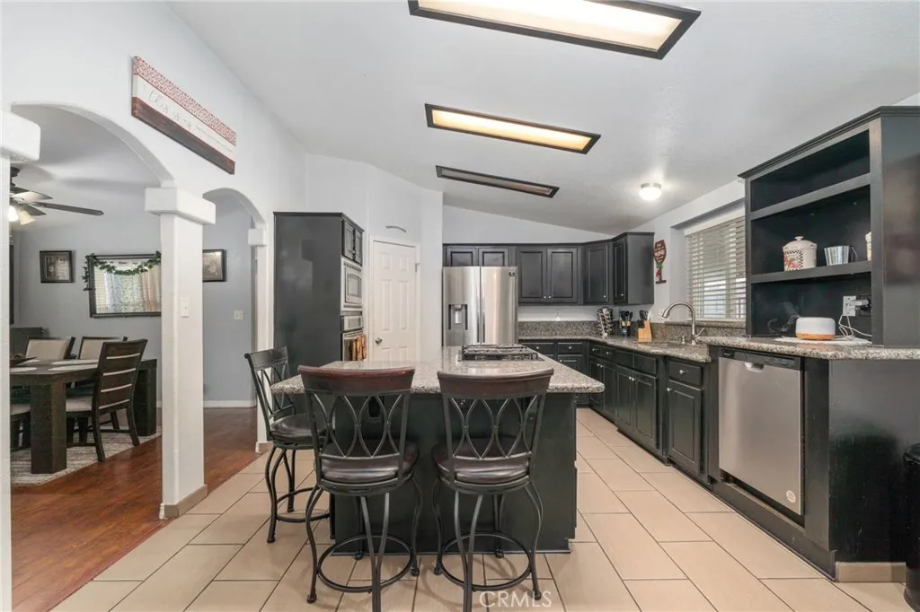 Additional image 11 of 16860 Slover Ave, Fontana, CA 92337