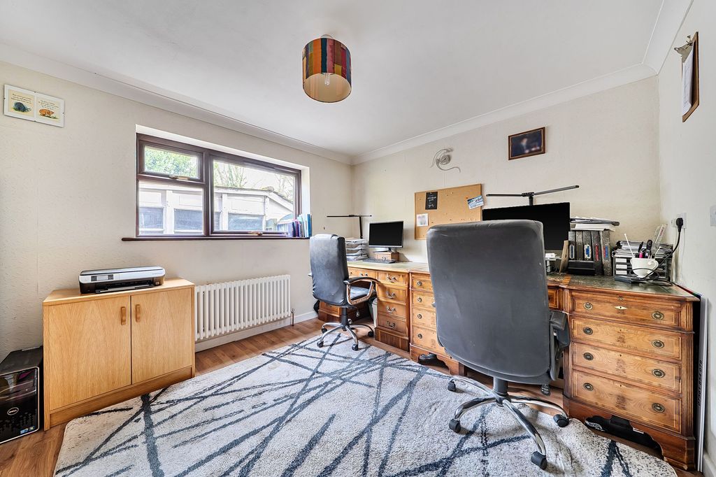 Additional image 10 of 5 bed detached house for saleHavant Road, Emsworth PO10