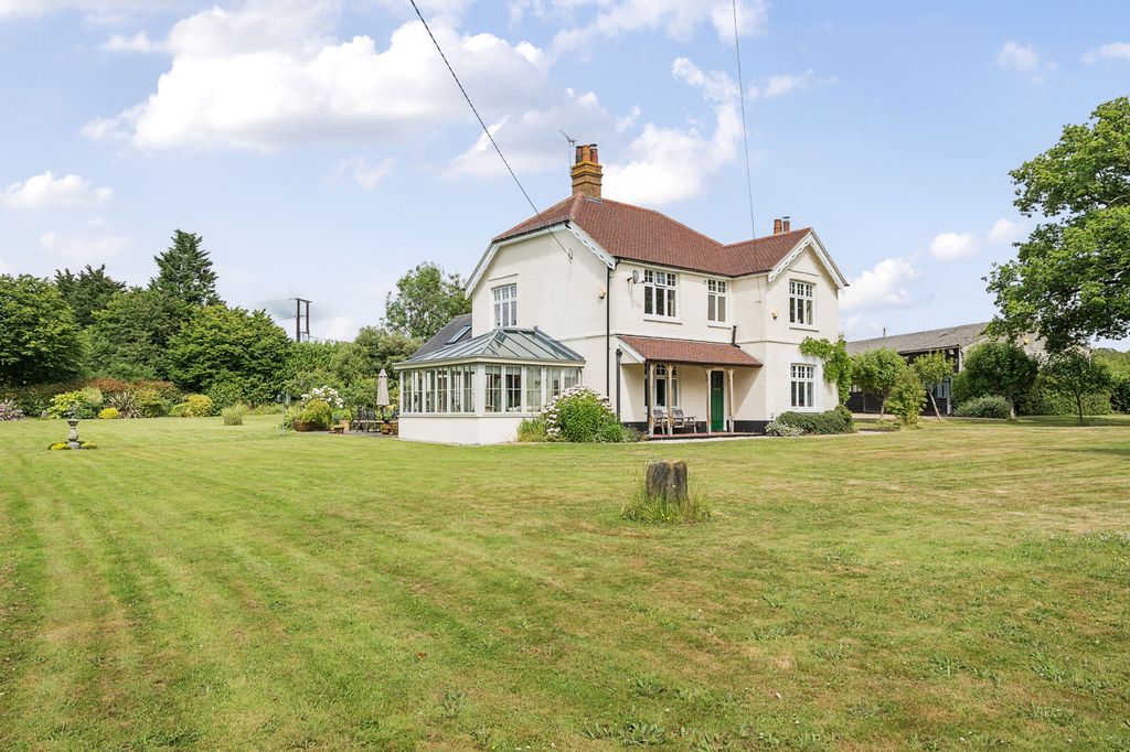 4 bed detached house for saleOkehurst Lane, Billingshurst RH14