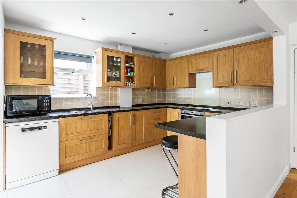 Additional image 21 of 4 bed detached house for saleAgates Lane, Ashtead KT21