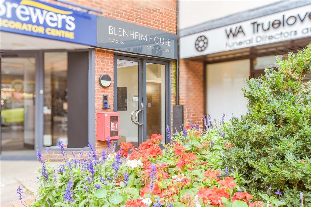 Additional image 2 of 2 bed flat for saleHigh Street, Dorking, Surrey RH4