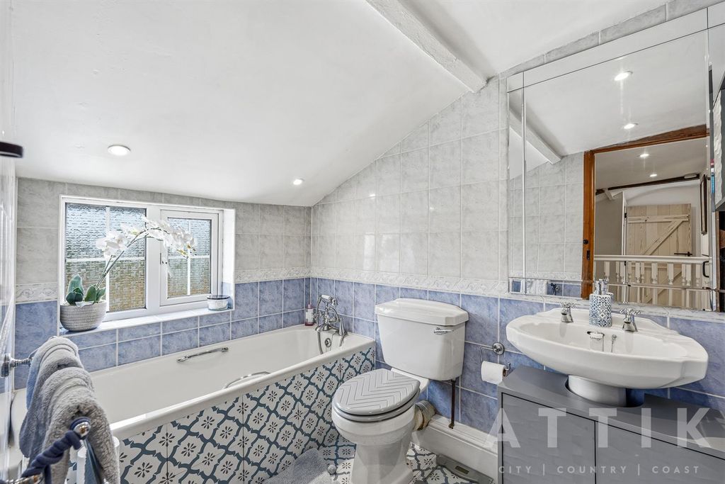 Additional image 40 of 5 bed equestrian for saleBarnaby Green, Wangford, Beccles NR34