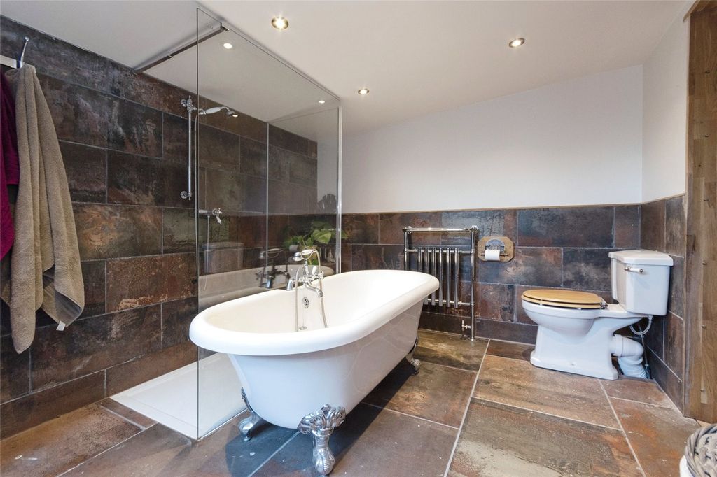 Additional image 8 of 6 bed bungalow for salePotton Road, Biggleswade SG18