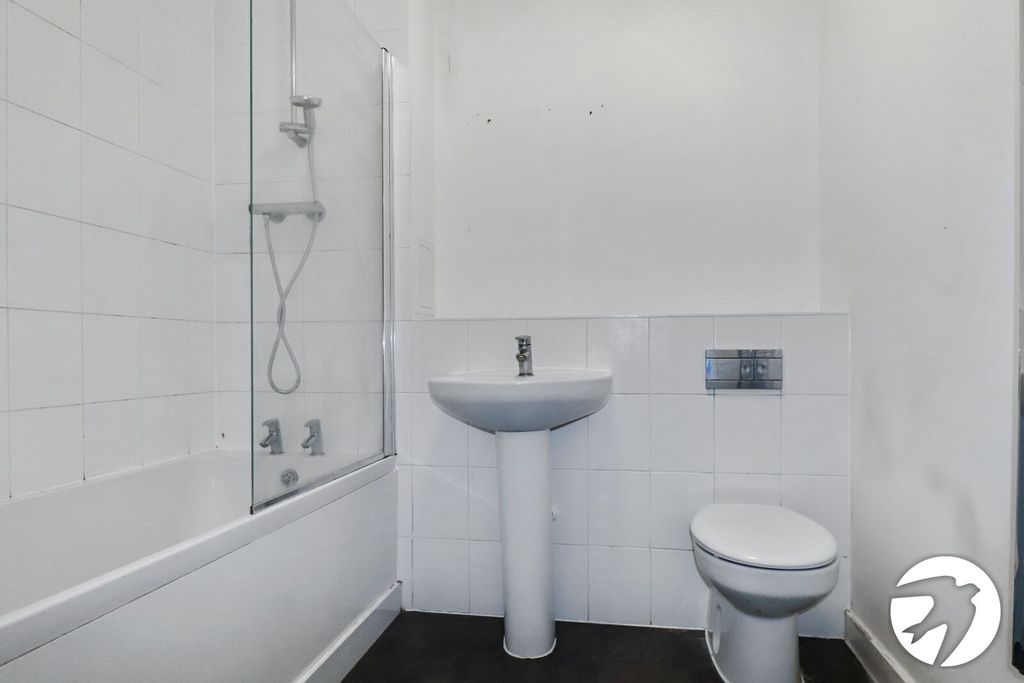 Additional image 9 of 2 bed flat for saleLittle Brights Road, Belvedere DA17