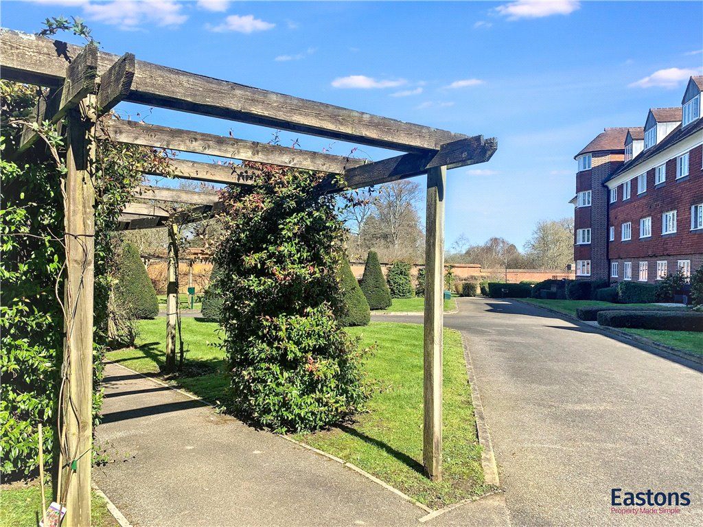Additional image 19 of 2 bed flat for saleElizabeth Drive, Banstead SM7