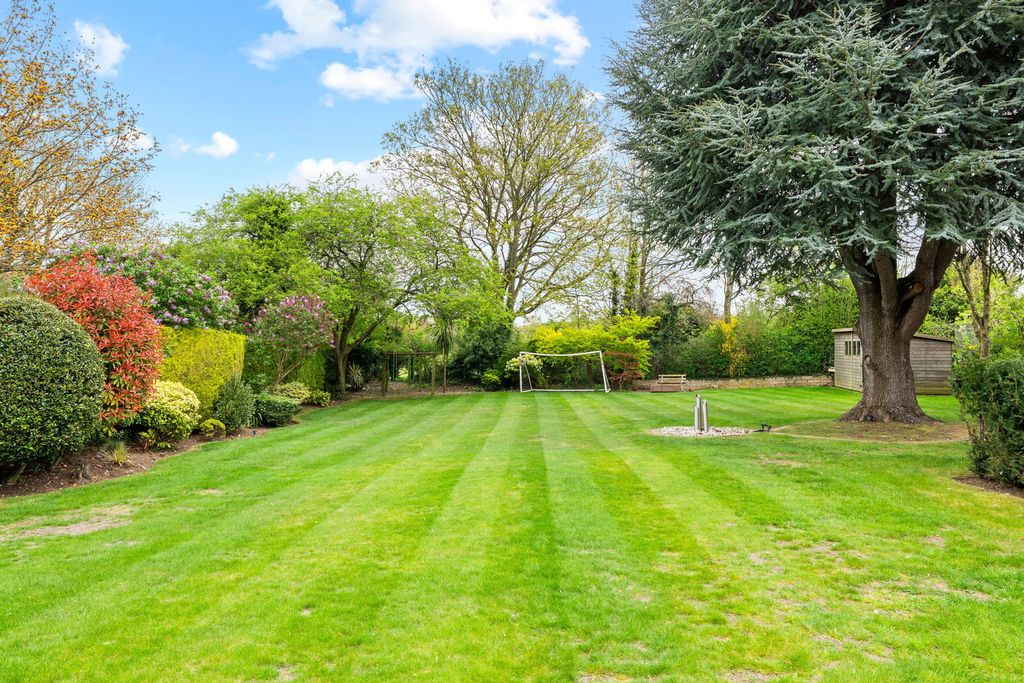 Additional image 35 of 4 bed detached house for saleGilhams Avenue, Banstead SM7