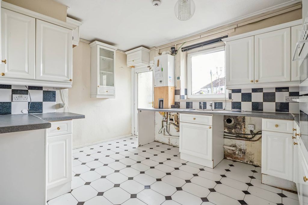 Additional image 7 of 3 bed flat for saleNithsdale Crescent, Bearsden G61