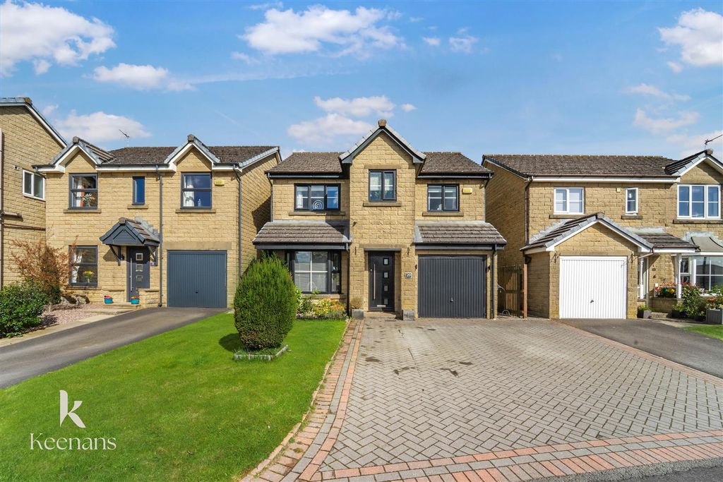 4 bed detached house for saleBrambling Drive, Bacup OL13