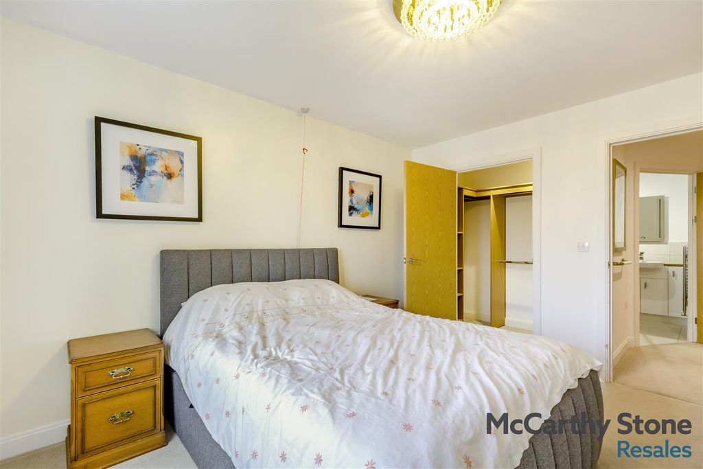 Additional image 10 of 2 bed flat for saleOakhill Place, High View, Bedford, Bedfordshire MK41