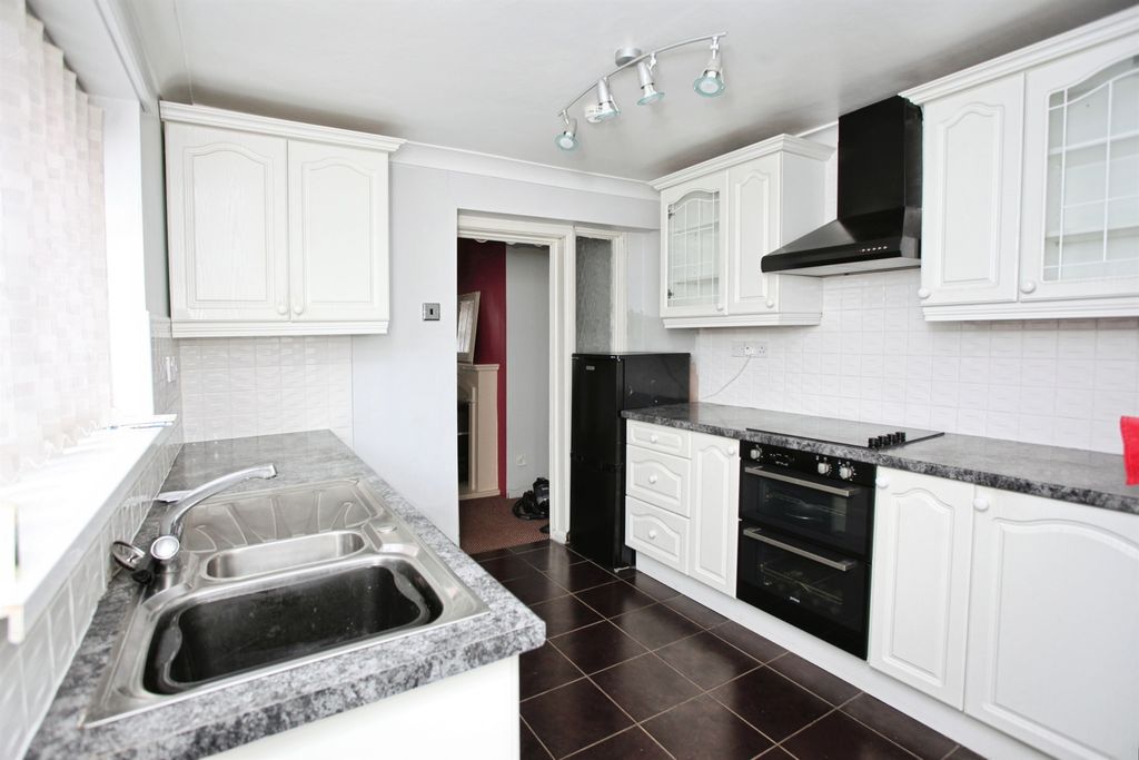 Additional image 9 of 3 bed semi-detached house for saleCefn Fforest Avenue, Cefn Fforest, Blackwood NP12