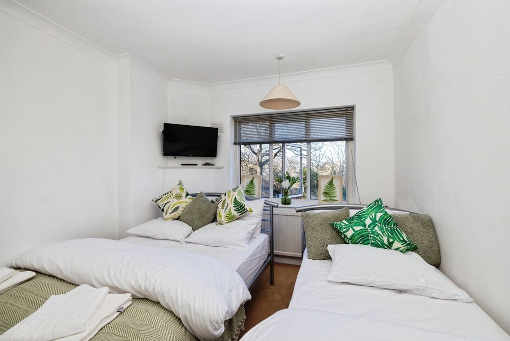 Additional image 15 of 5 bed detached house for saleSouthend Road, Beckenham BR3