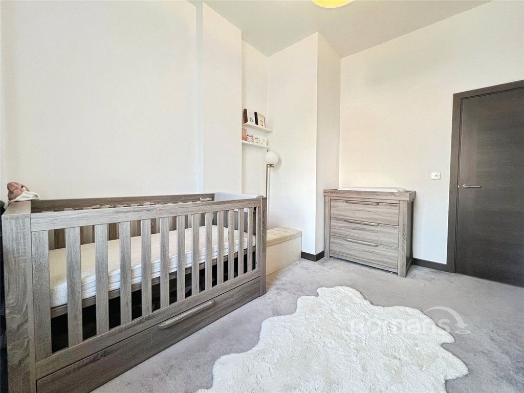 Additional image 11 of 3 bed flat for saleWhite Cross Place, Wellesley, Aldershot GU11