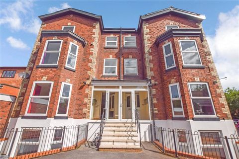 5 Bridgenorth Avenue, Urmston, Manchester M41