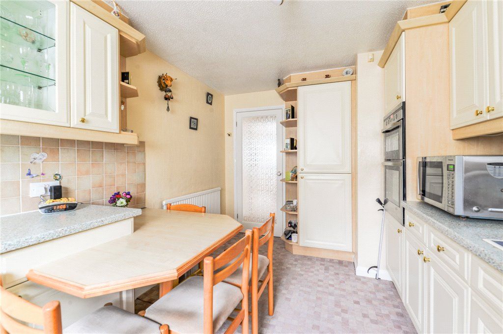 Additional image 6 of 2 bed flat for salePark Road, Bingley, West Yorkshire BD16