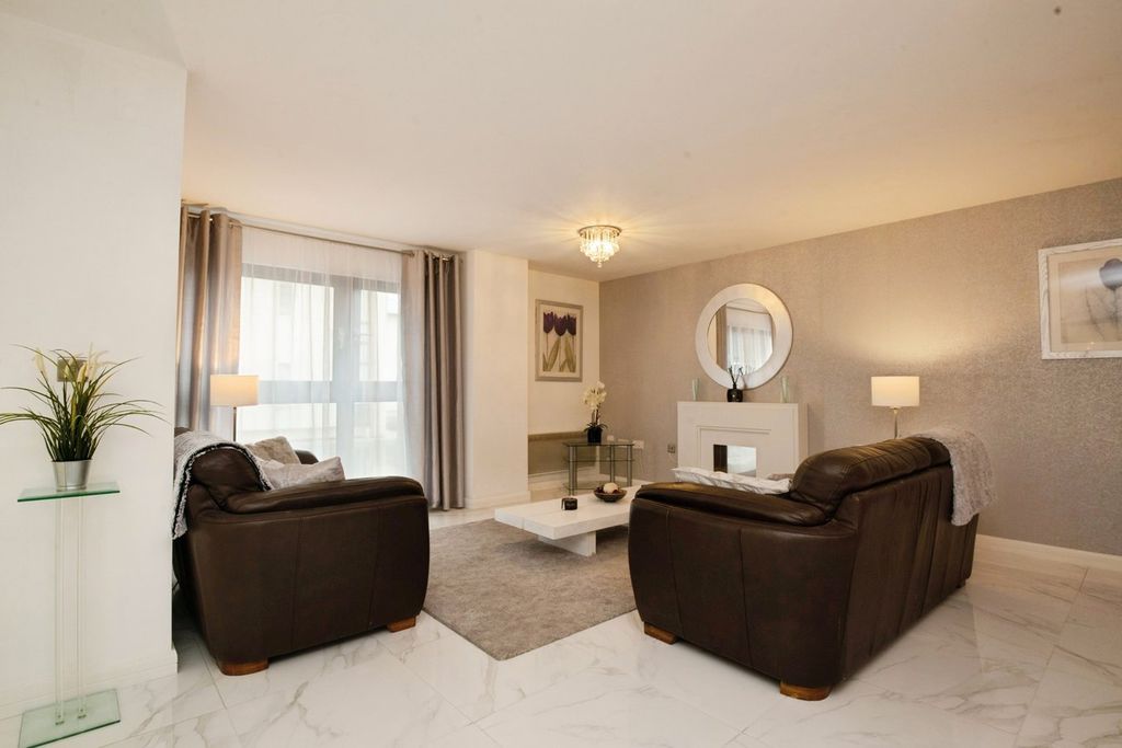 Additional image 2 of 1 bed flat for saleChurchill Way, Cardiff CF10