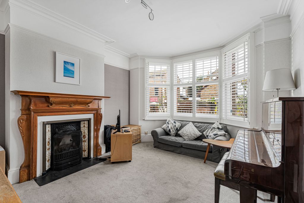 Additional image 6 of 4 bed end terrace house for saleKings Road, Berkhamsted, Hertfordshire HP4