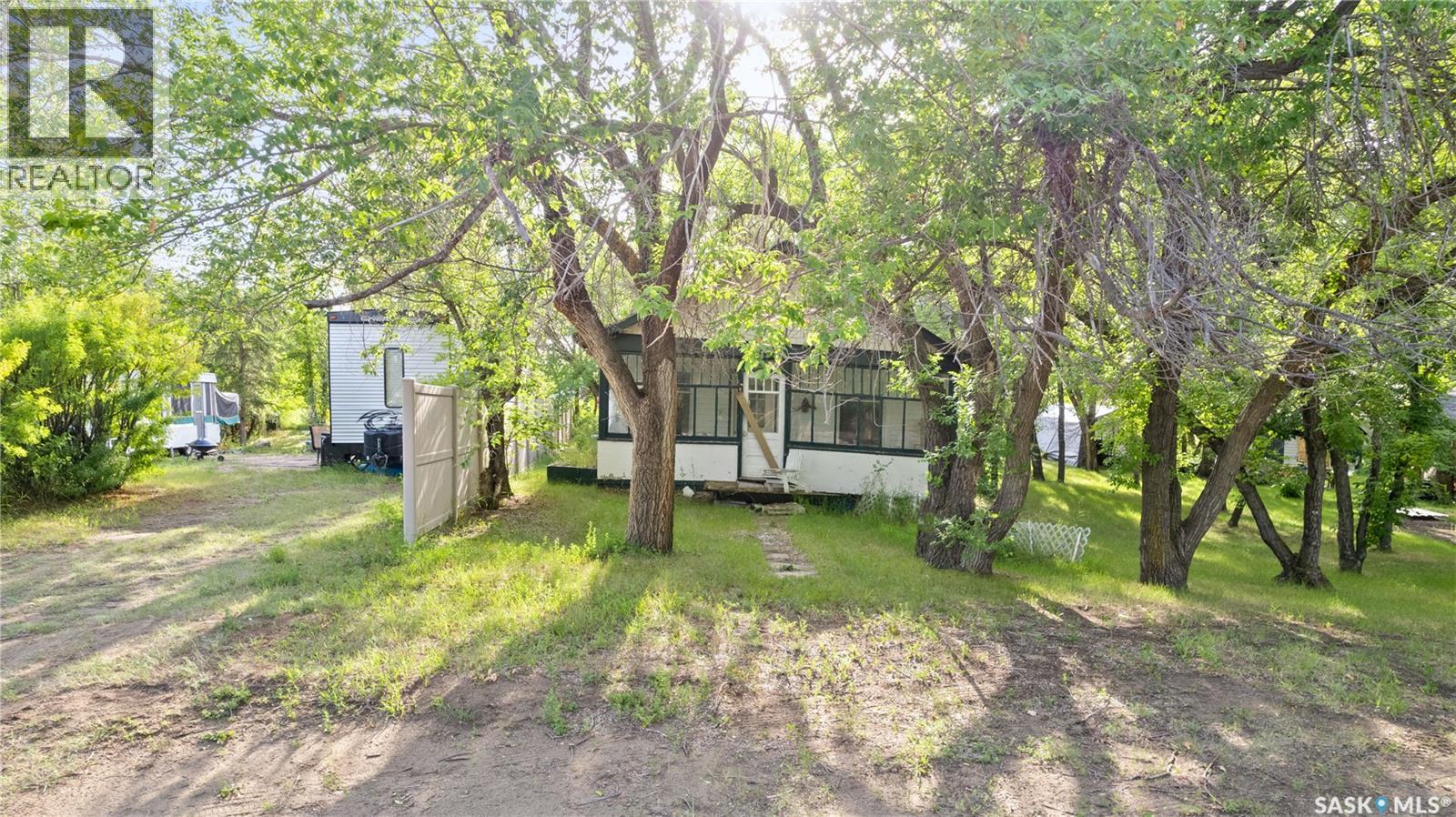 11 & 12 Rose CRESCENT