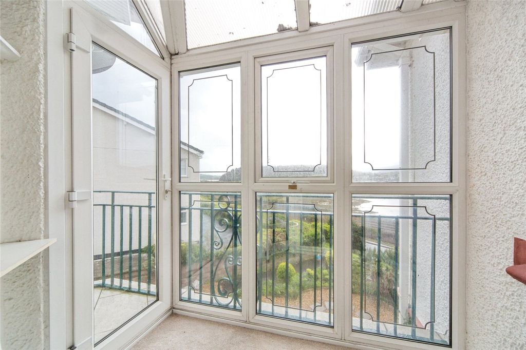Additional image 21 of 2 bed flat for saleWarren Drive, Deganwy, Conwy LL31