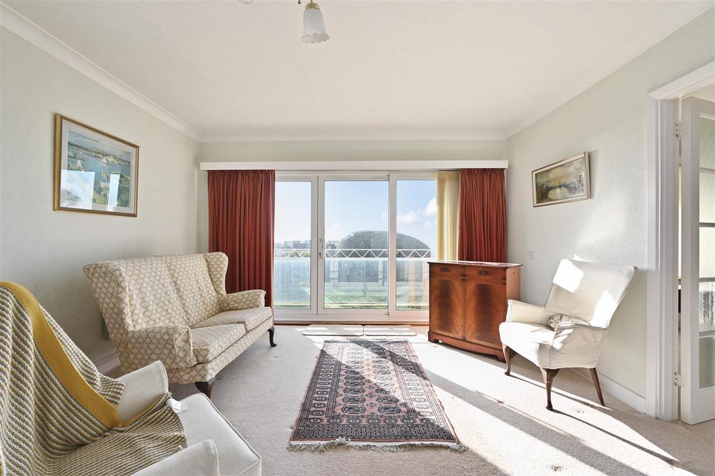 Additional image 3 of 2 bed flat for saleWest Parade, Bexhill-On-Sea TN39