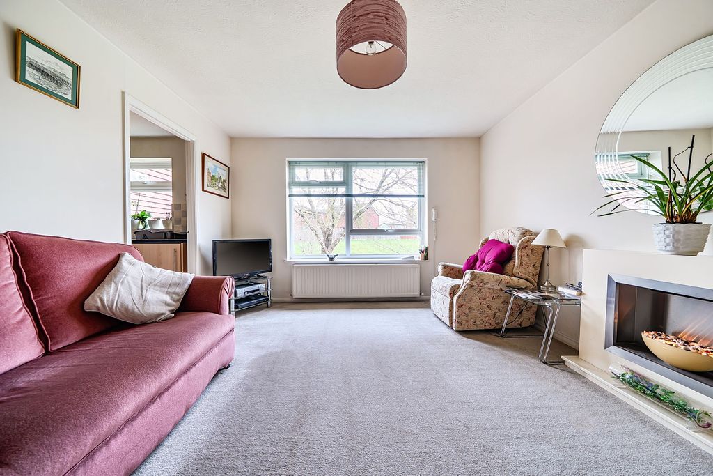 Additional image 2 of 2 bed flat for saleFarriers Close, Billingshurst RH14