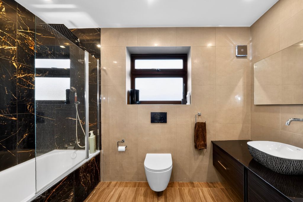 Additional image 20 of 3 bed semi-detached house for saleBeeston Close, Watford WD19
