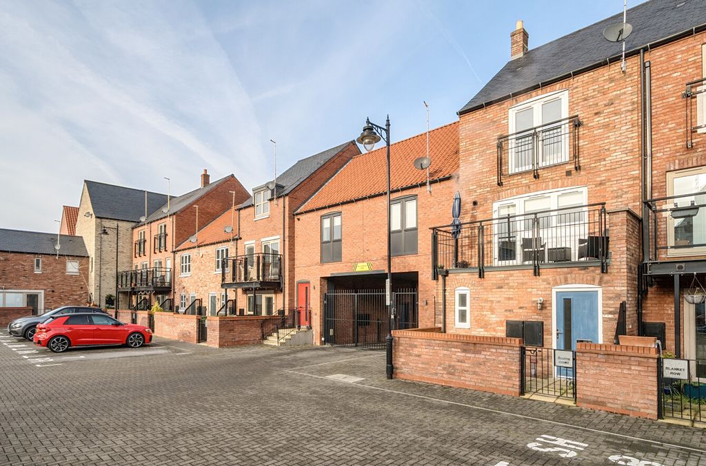 Additional image 17 of 2 bed flat for saleScotts Court, Hull HU1