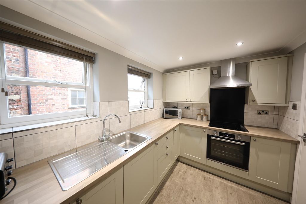 Additional image 3 of 2 bed flat for saleFish Street, Hull HU1