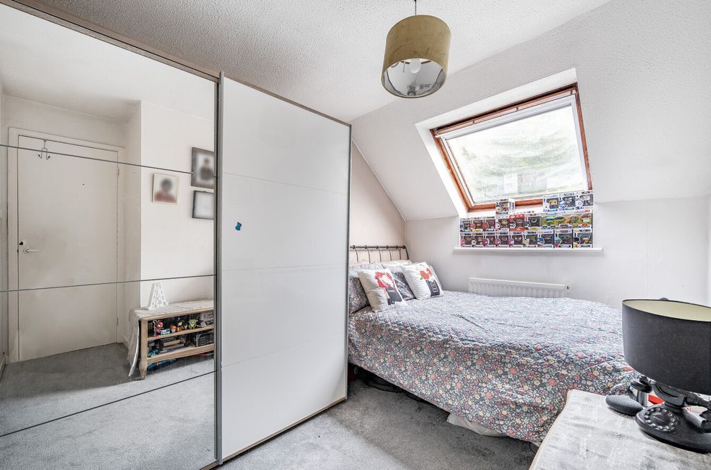Additional image 7 of 3 bed end terrace house for saleWoking, Surrey GU21